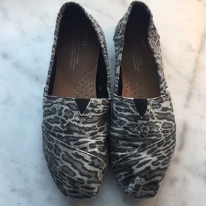 Tom’s Camo’s Mint Condition! Sz 7.5